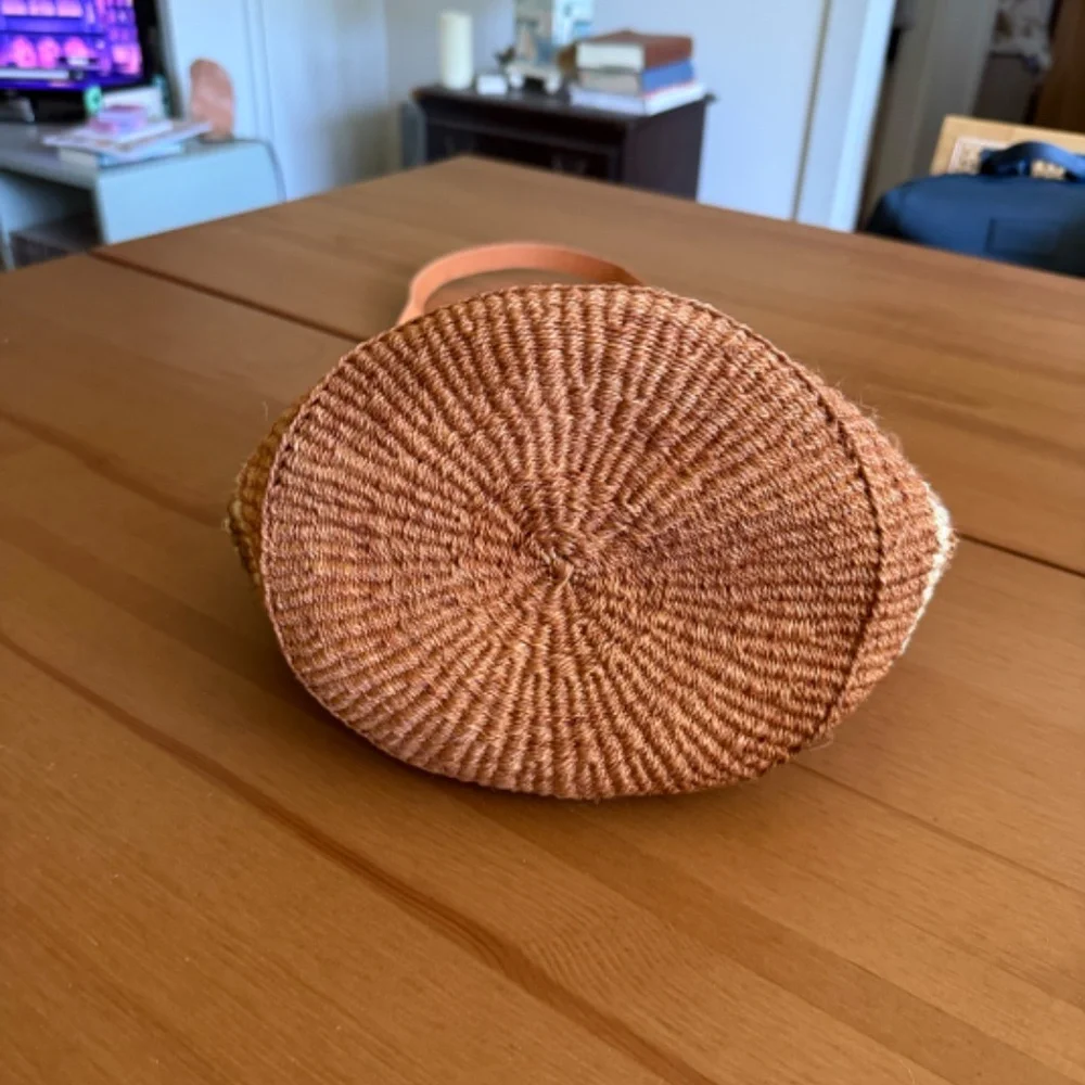 Jenna Bee Small Geometric Sisal Basket Bag - Picture 3 of 4